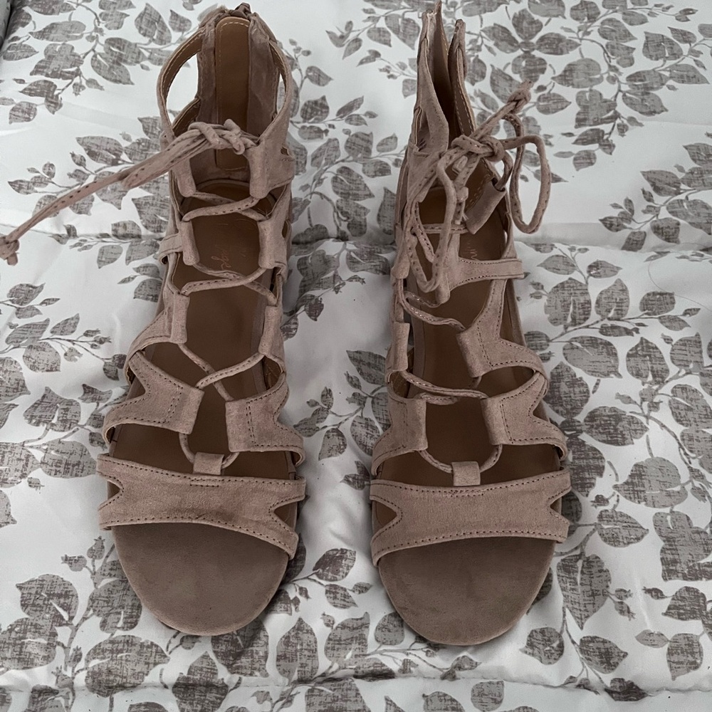 Crown vintage lace up gladiator sandal